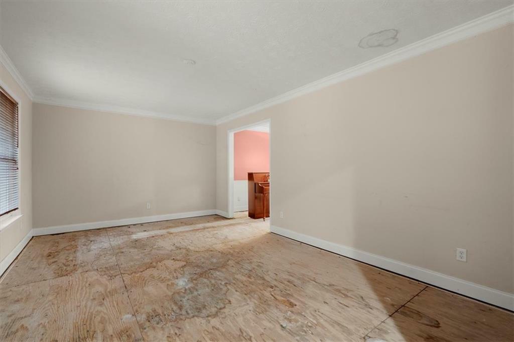 Property Photo:  185 Ansley Court  GA 30076 