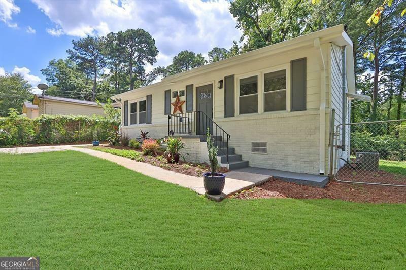 Property Photo:  732 Ford Place  GA 30079 