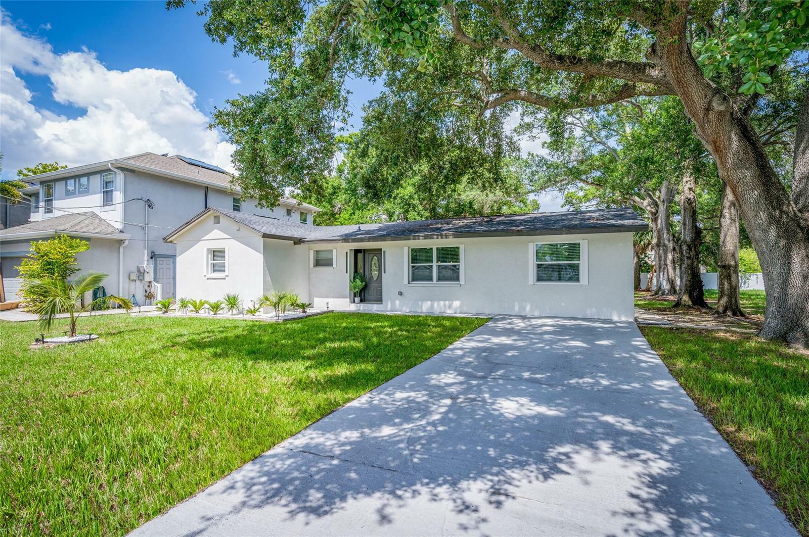 Property Photo:  6004 S 6th Street  FL 33611 