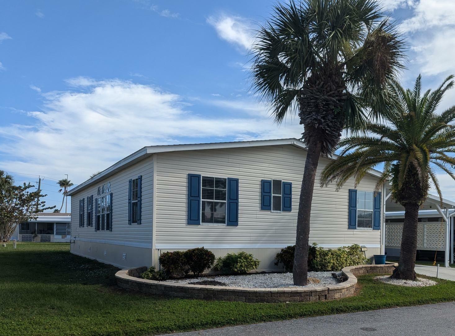 Property Photo:  2100 Kings Highway 269  FL 33980 