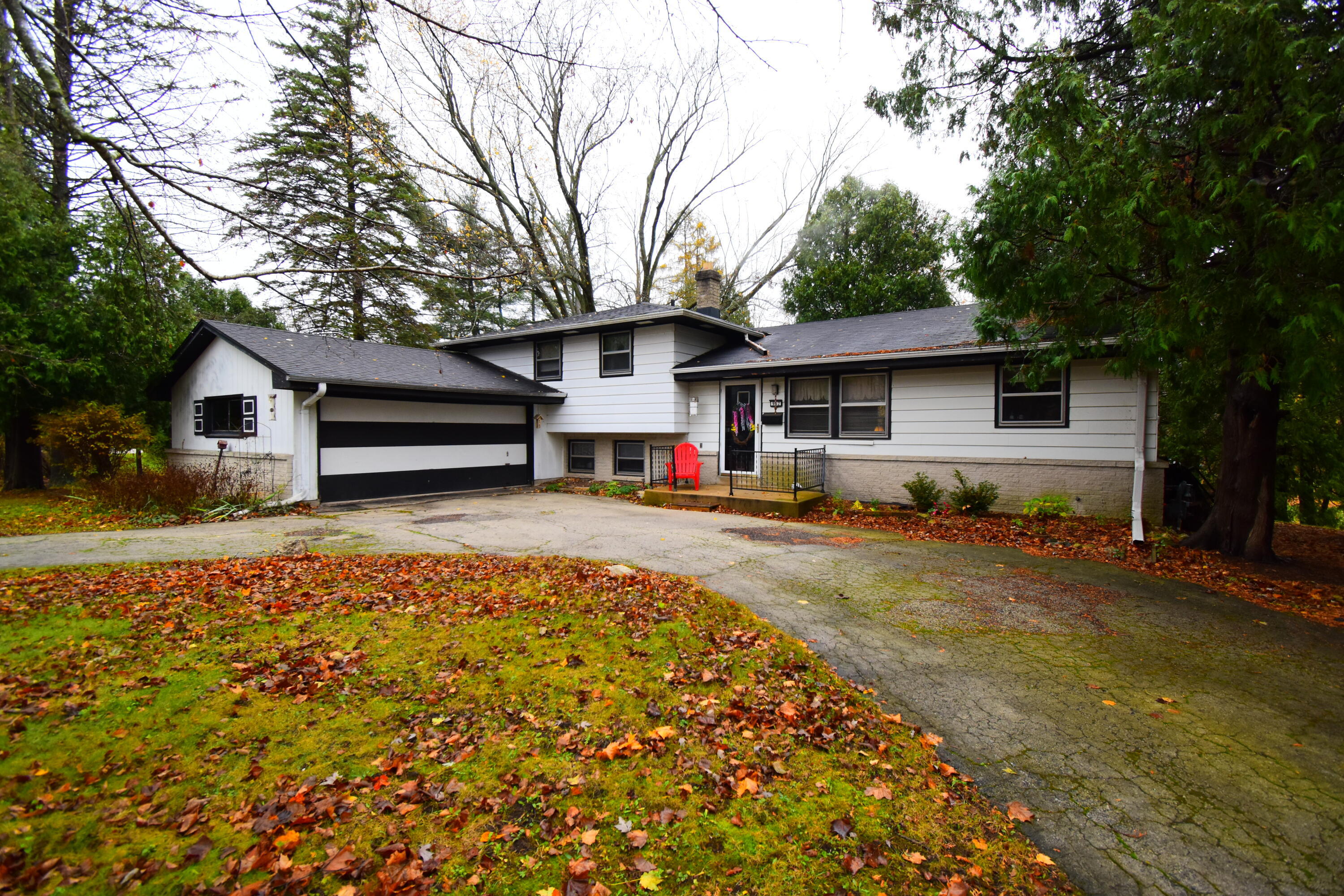 Property Photo:  952 14th Ave  WI 53024 