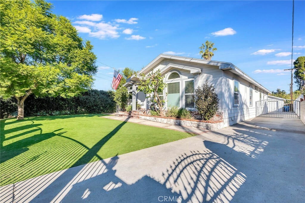 Property Photo:  10520 Amestoy Avenue  CA 91344 