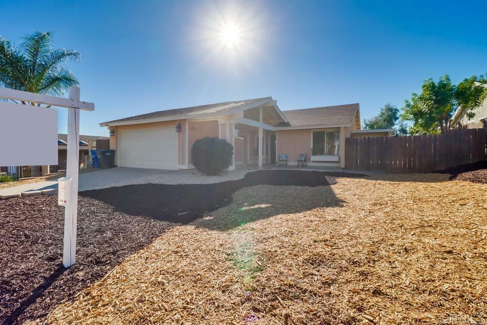 Property Photo:  1660 Arnheim Court  CA 92021 