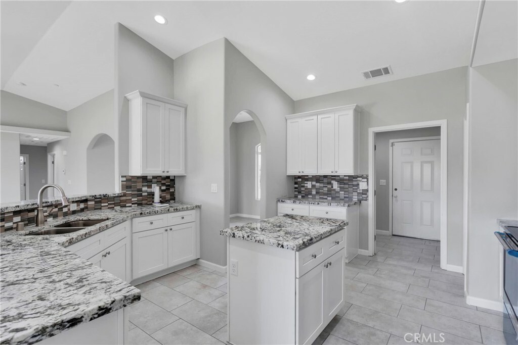 Property Photo:  8569 Oakwood Avenue  CA 92345 