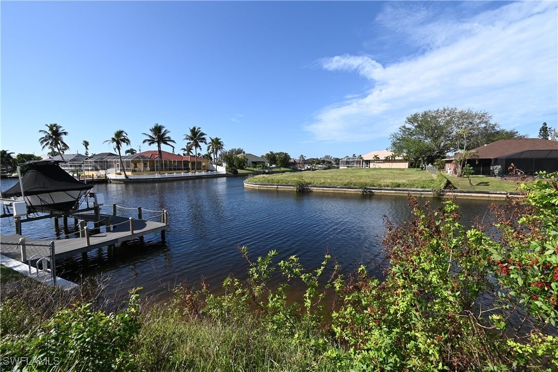Property Photo: 4306 SW 5th Avenue FL 33914