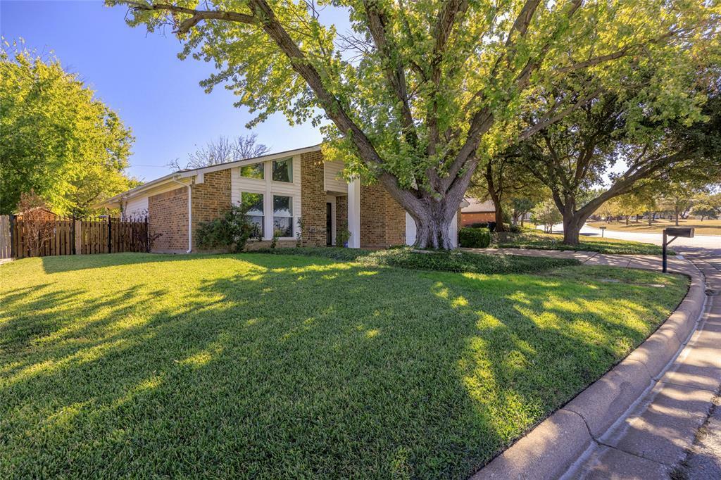 Property Photo:  3813 Misty Meadow Drive  TX 76133 