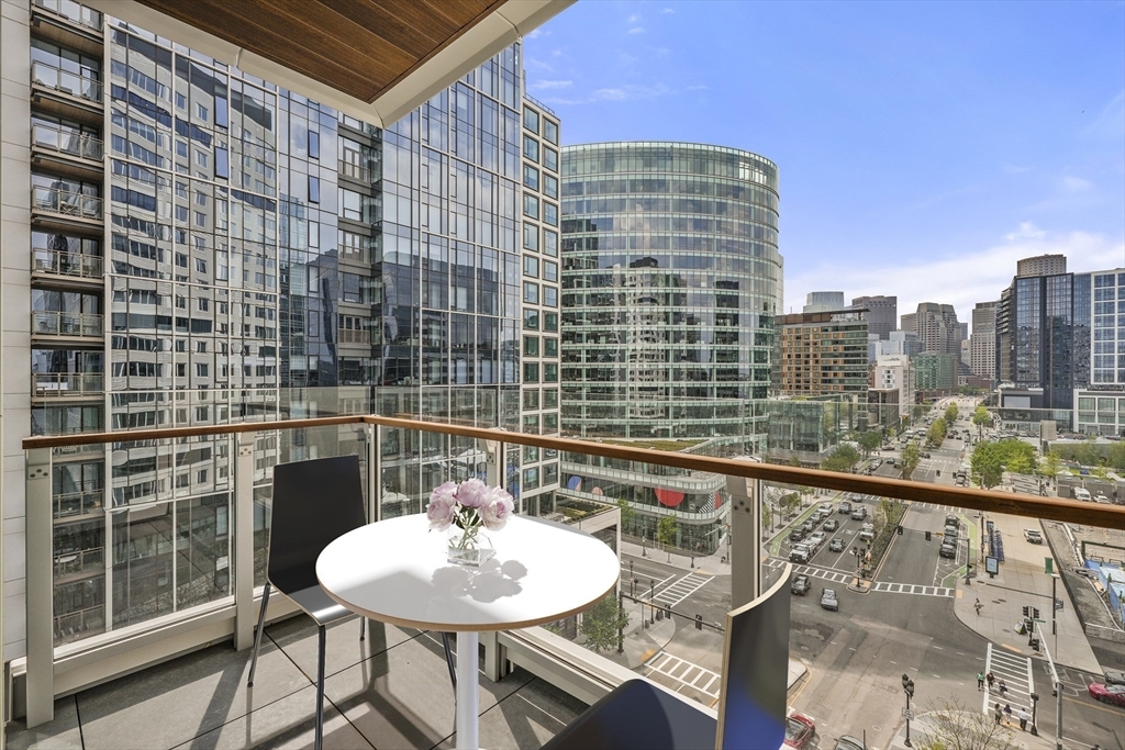 Property Photo:  150 Seaport Blvd 9B  MA 02210 