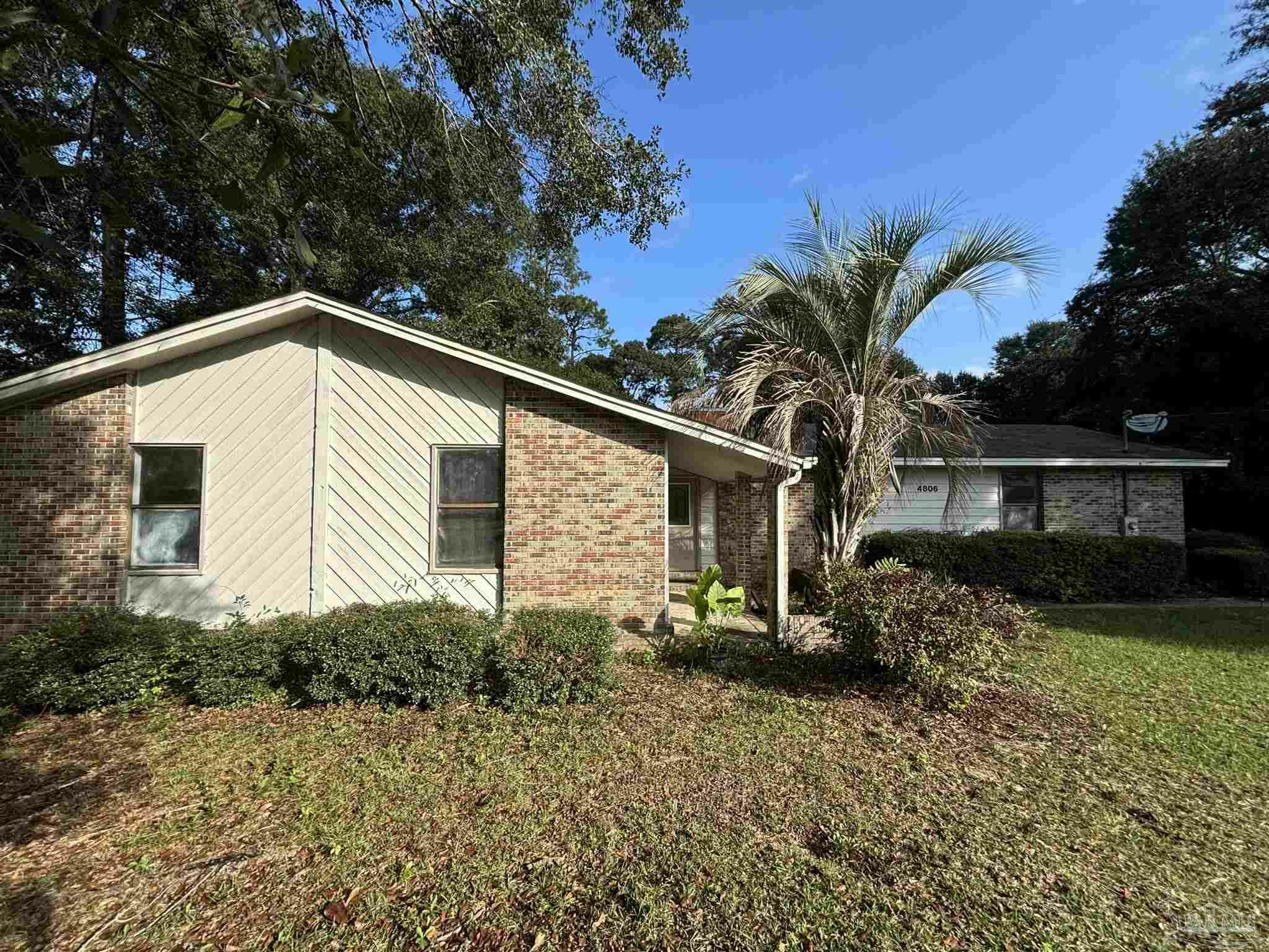 Property Photo:  4806 Landmark Ln  FL 32571 