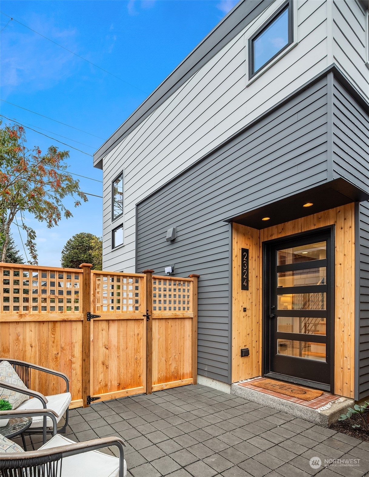 Property Photo:  2324 N 61st Street  WA 98103 