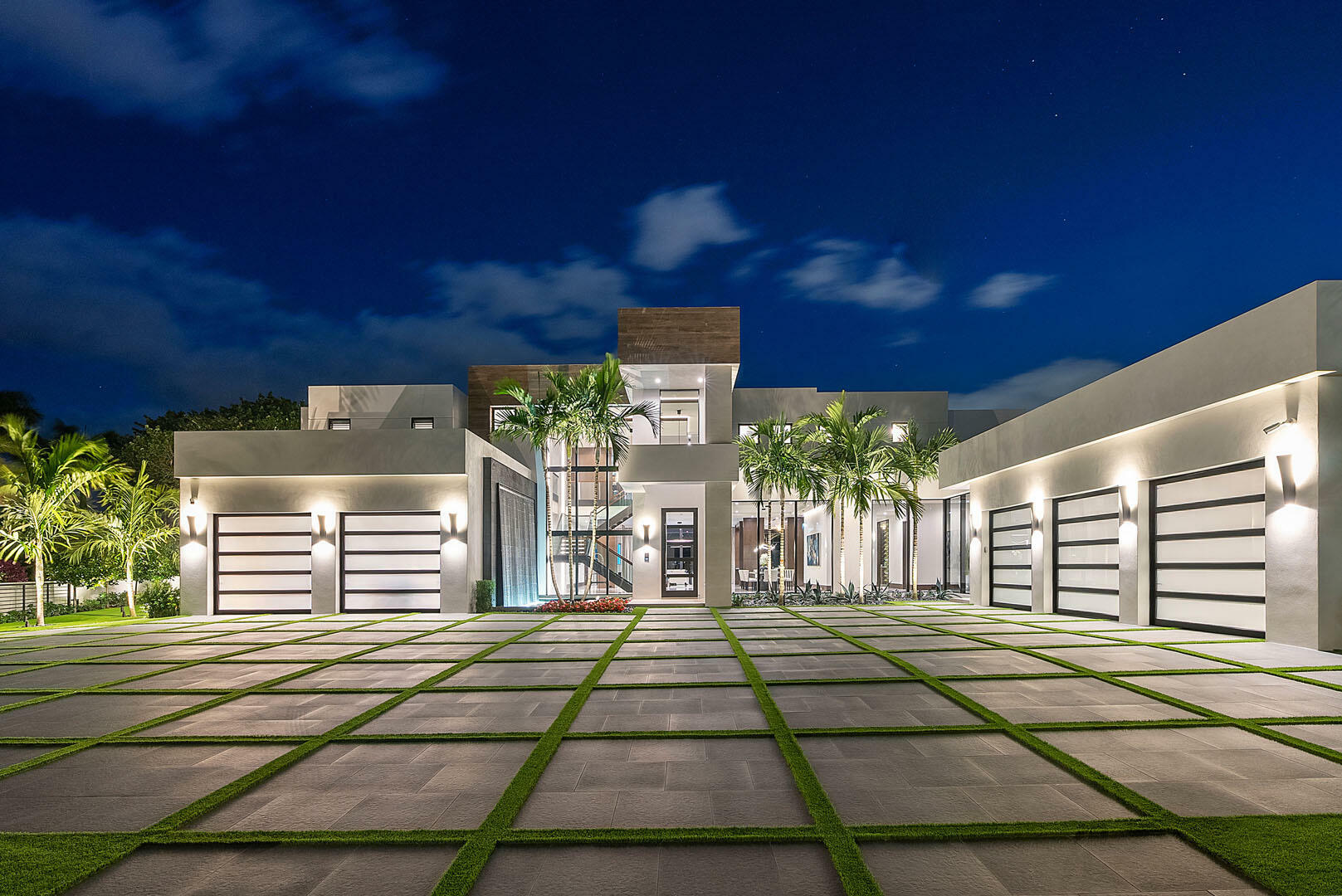 Property Photo: 298 W Key Palm Road FL 33432