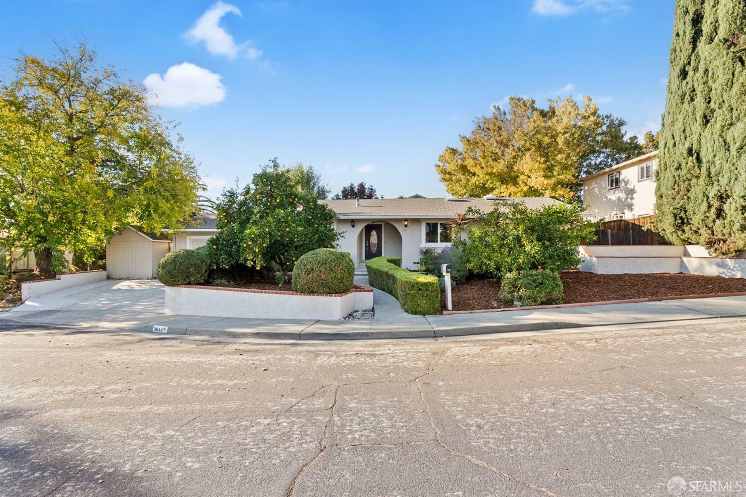 Property Photo:  3644 S Ranchford Court  CA 94520 