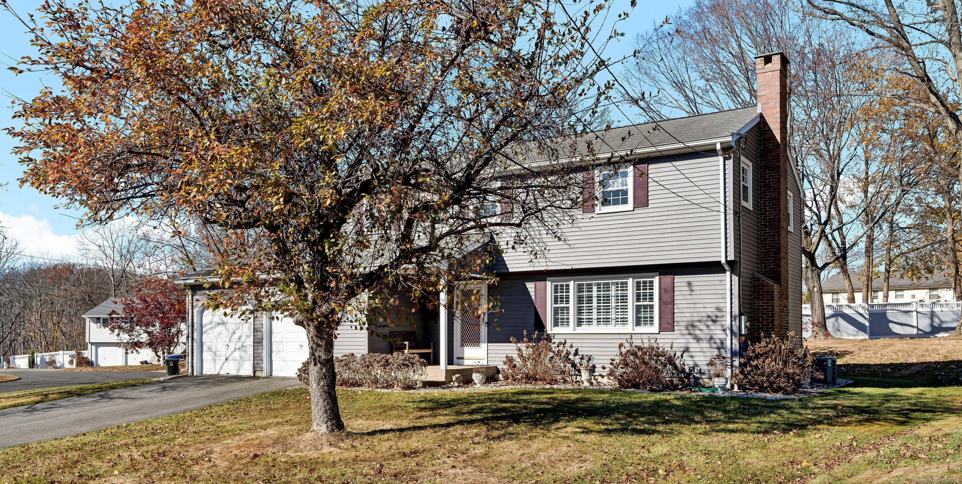 Property Photo:  76 Old Musket Drive  CT 06111 