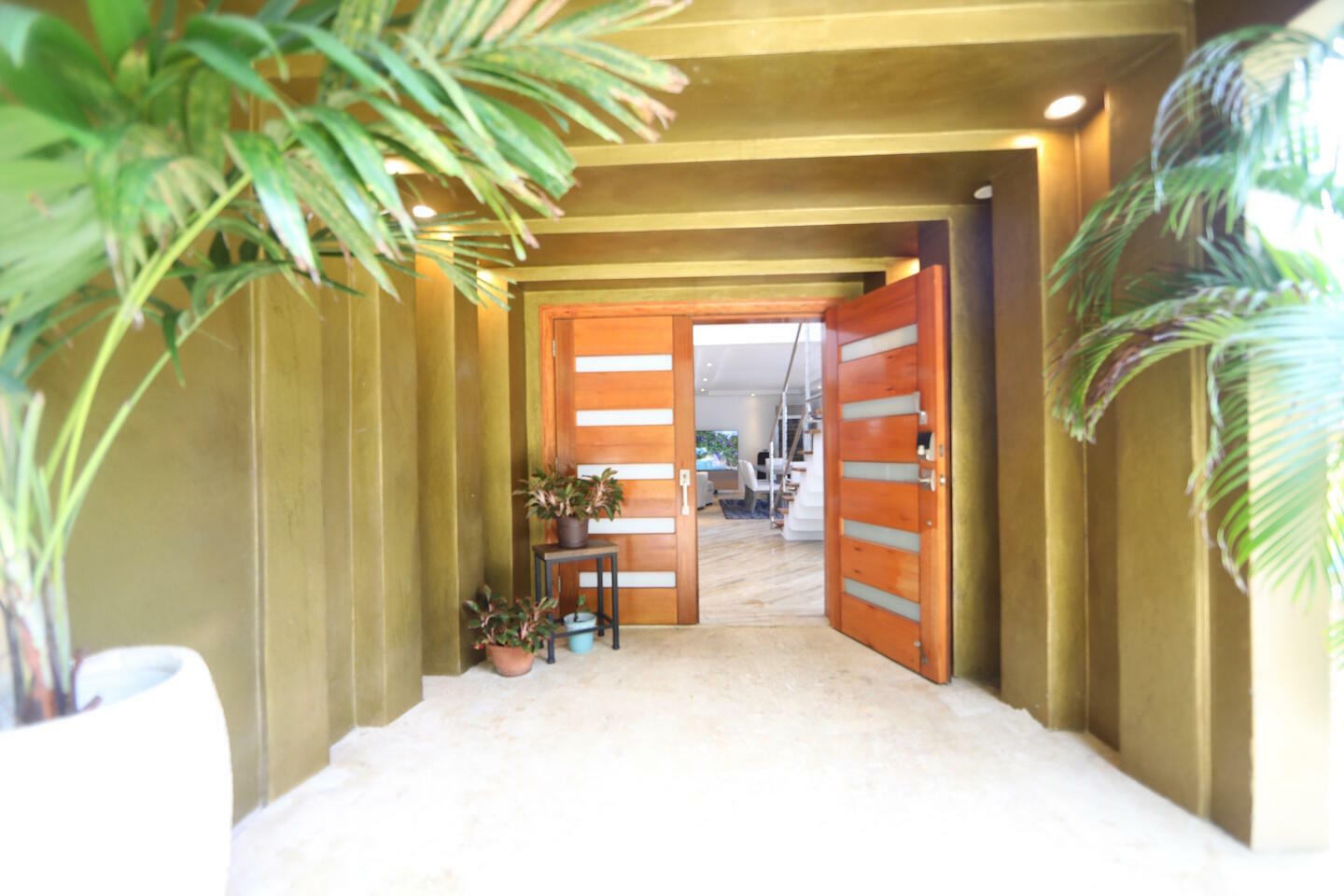 Property Photo: 1cd-4 Wintberg Gns VI 00802