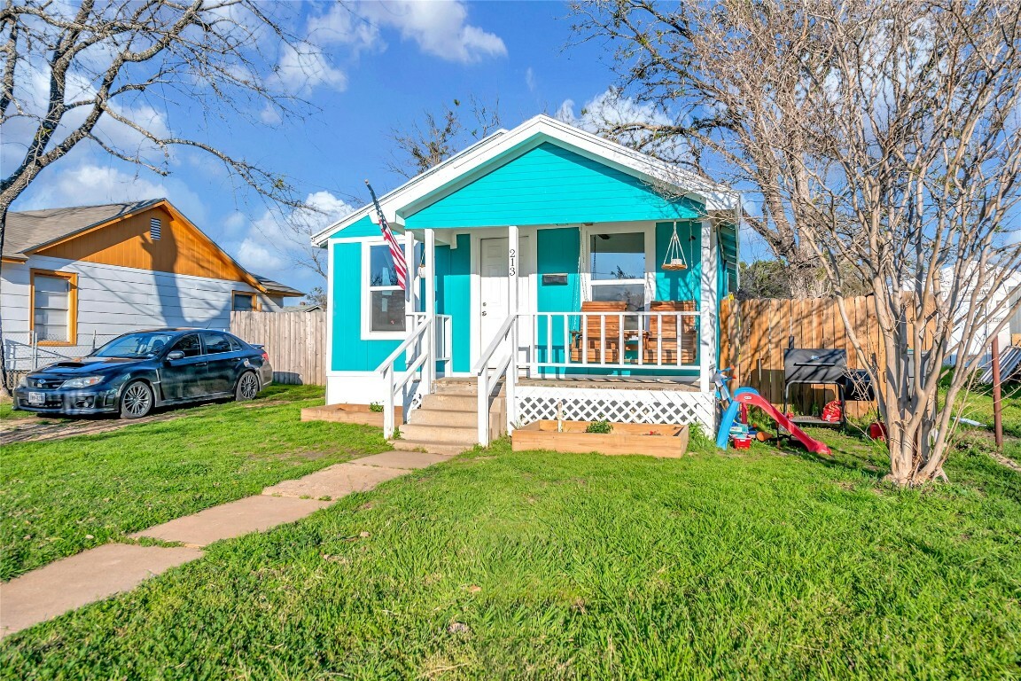 Property Photo:  213 Spindletop Street  TX 76528 