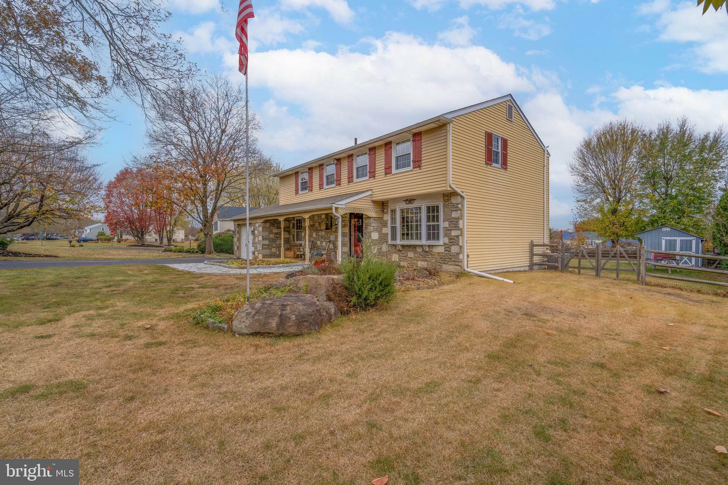 Property Photo:  98 Heather Road  PA 18966 