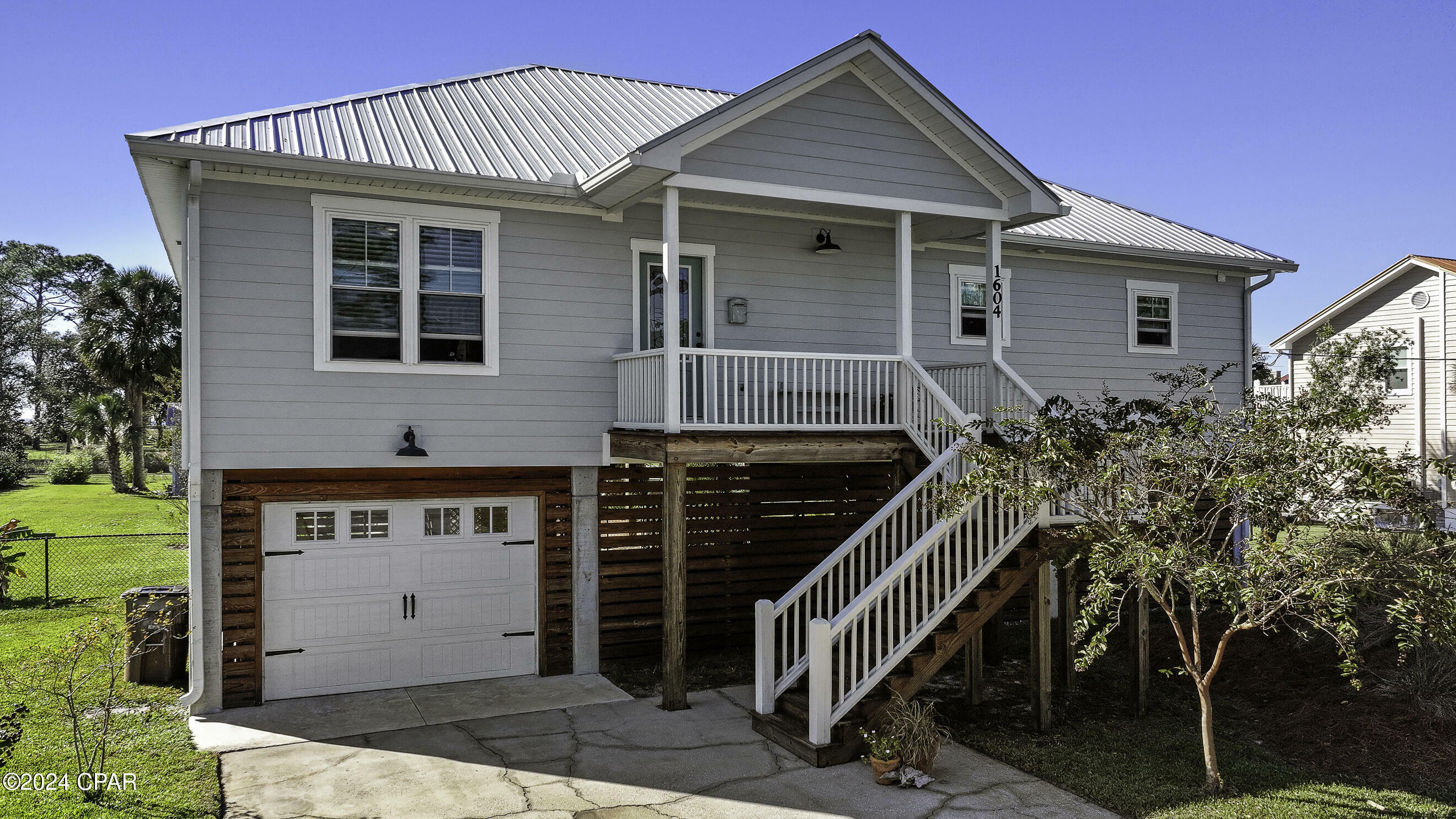 Property Photo:  1604 Monument Avenue  FL 32456 