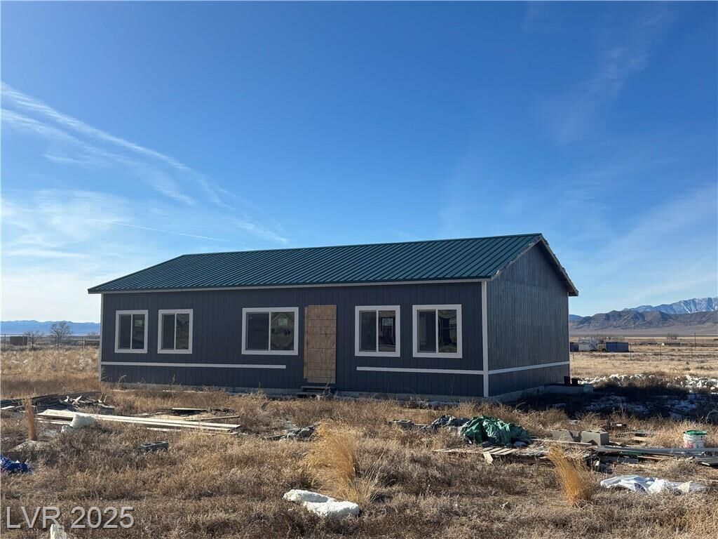 Property Photo: 855 North 1st East Street NV 89317