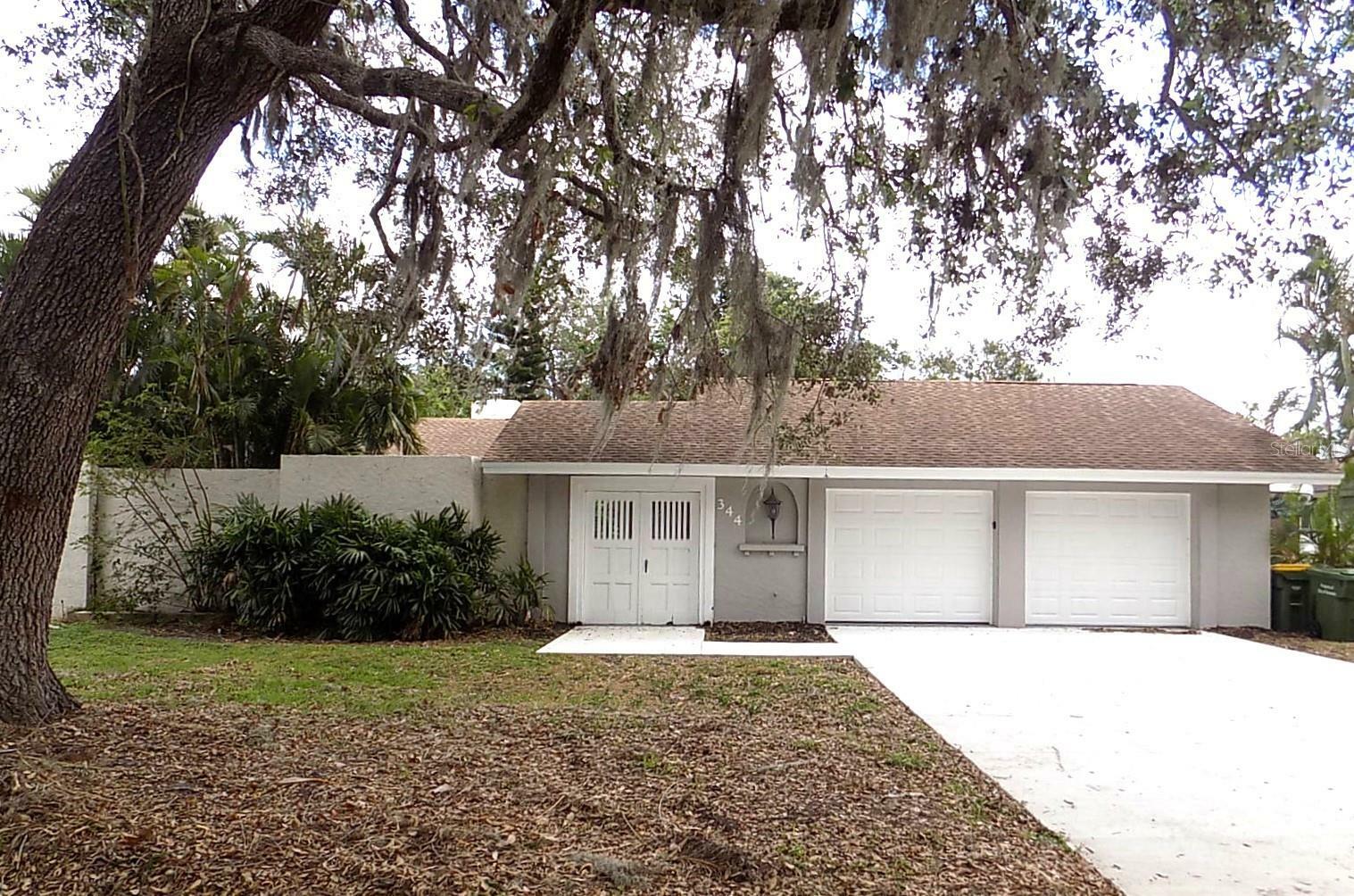 344 Whispering Oaks Court  Sarasota FL 34232 photo