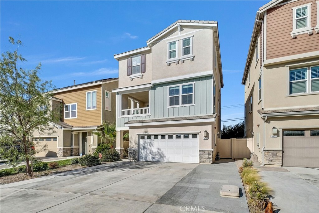 Property Photo:  9701 Hawkeye Lane  CA 92804 