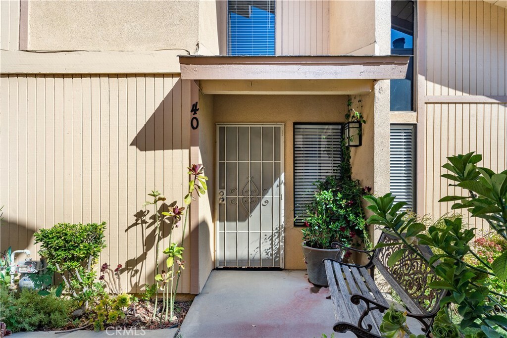 Property Photo:  1000 Olive Drive 40  CA 93308 