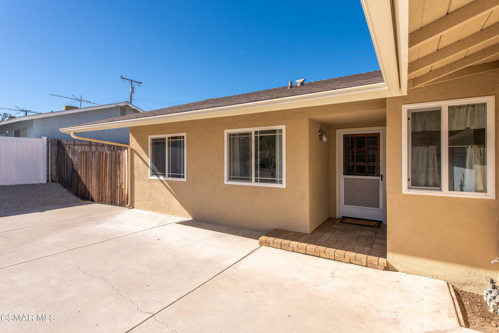 Property Photo:  3230 Fletcher Street  CA 93065 