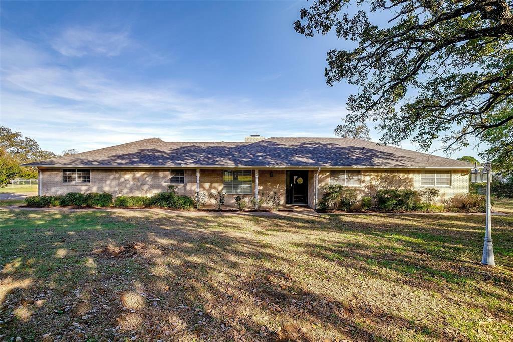 Property Photo:  561 Hoover Road  TX 76028 