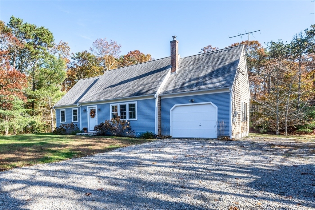 Property Photo:  686 Phinneys Lane  MA 02632 