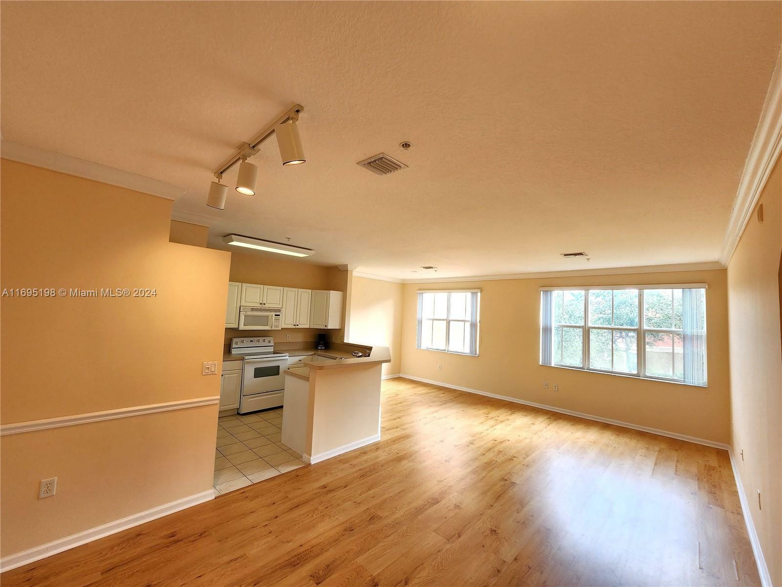 Property Photo:  4602 SW 160th Ave 524  FL 33027 