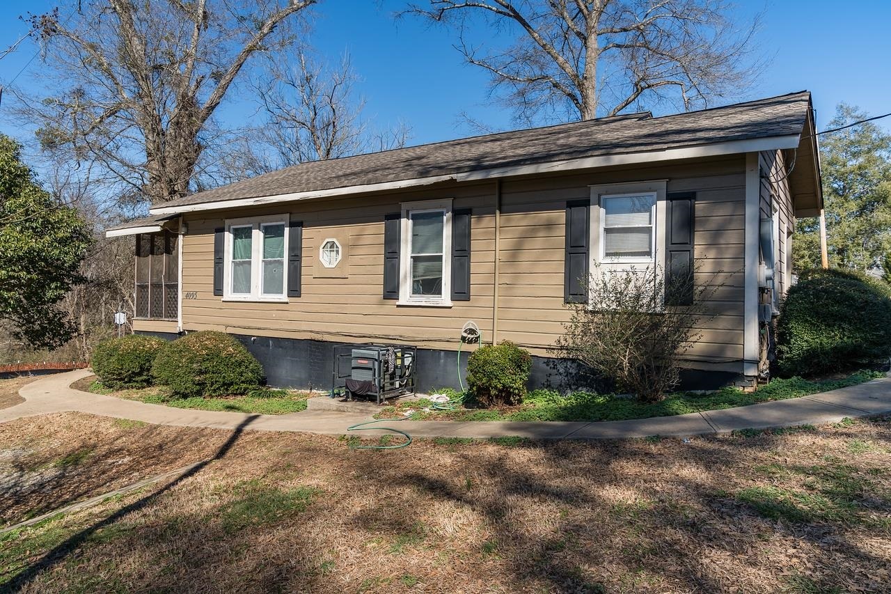 Property Photo:  4095 Country Club Road  SC 29302 