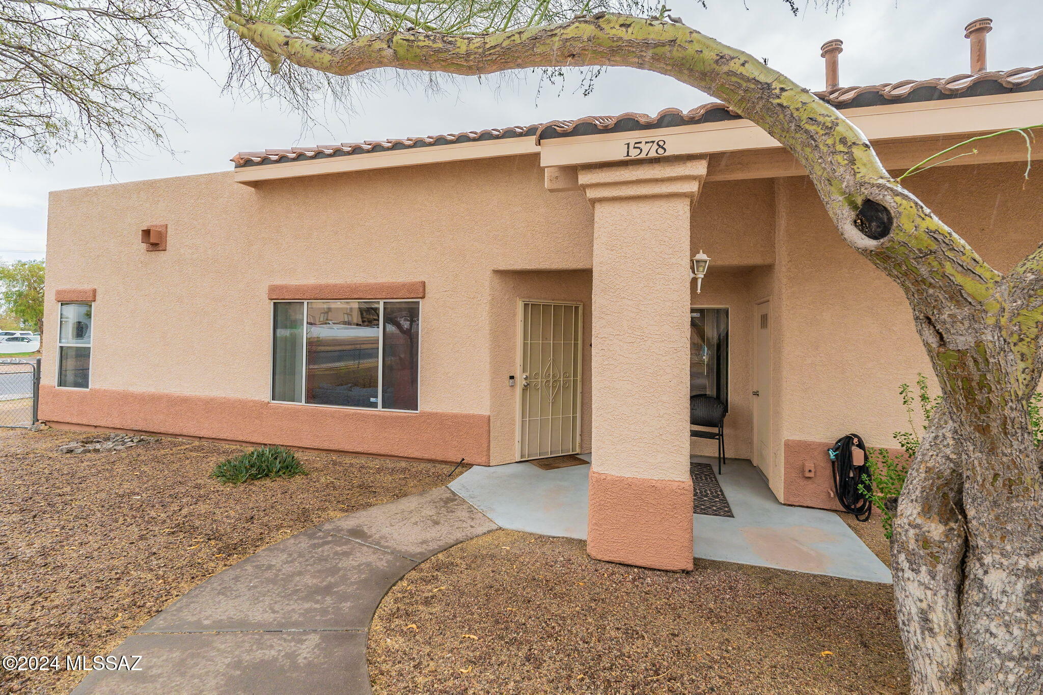 Property Photo:  1554 N Pso La Tinaja  AZ 85614 