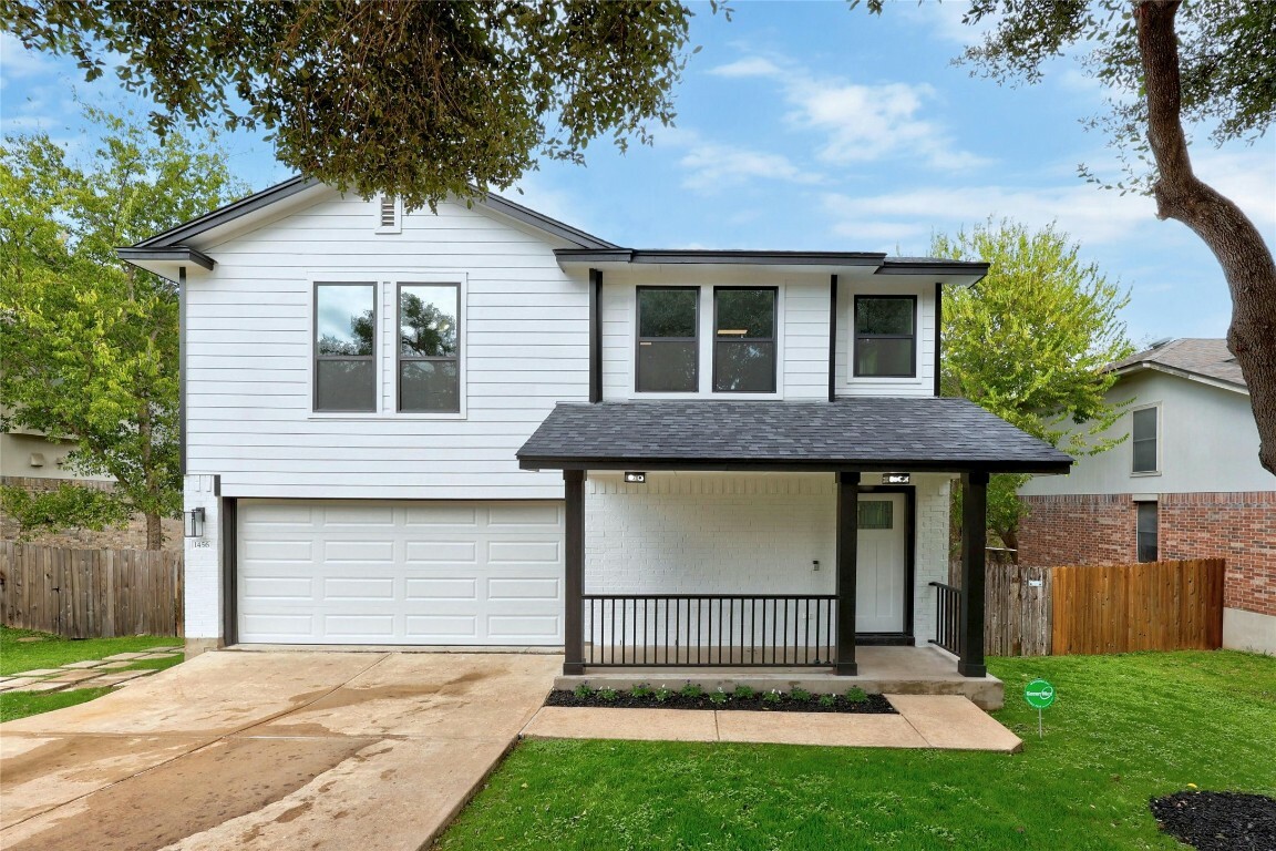 Property Photo:  1456 David Curry Drive  TX 78664 