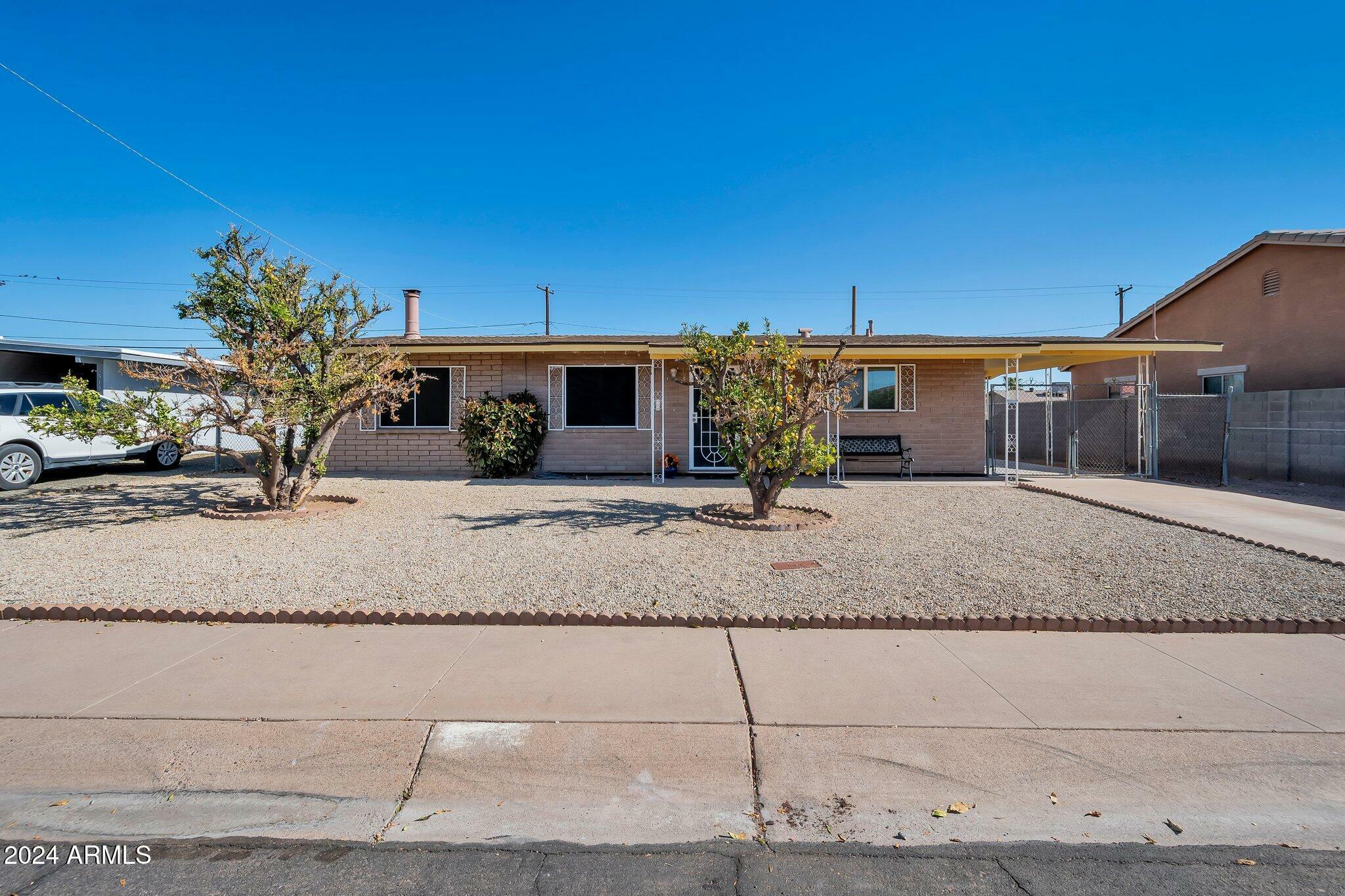 Property Photo:  515 S Cardinal Drive  AZ 85120 