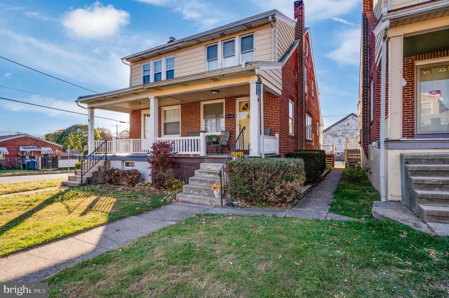 Property Photo:  1539 Fayette Avenue  PA 19607 