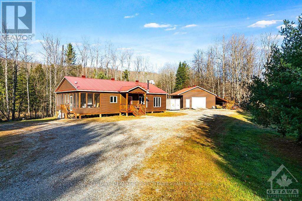 Property Photo:  1044 Lavant Mill Road  ON K0G 1M0 