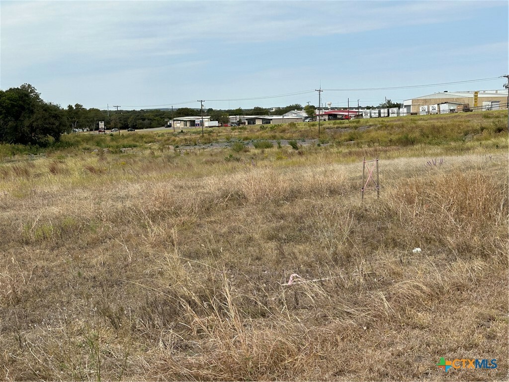 Property Photo: 5310,5404, 5200 E Veterans Memorial Boulevard TX 76543