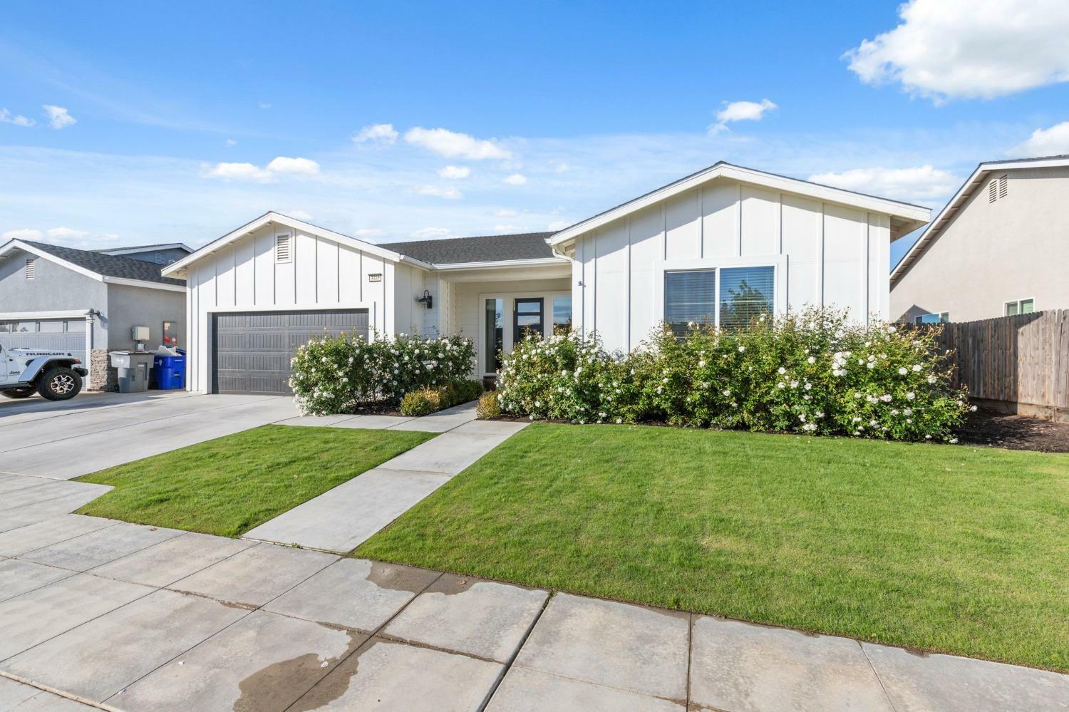 Property Photo:  3405 N Burgan Avenue  CA 93727 