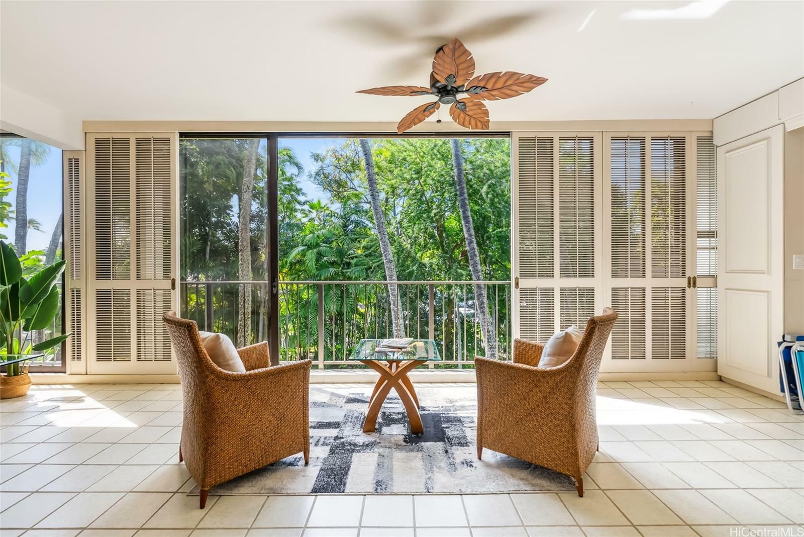 4999 Kahala Avenue 1-206  Honolulu HI 96816 photo