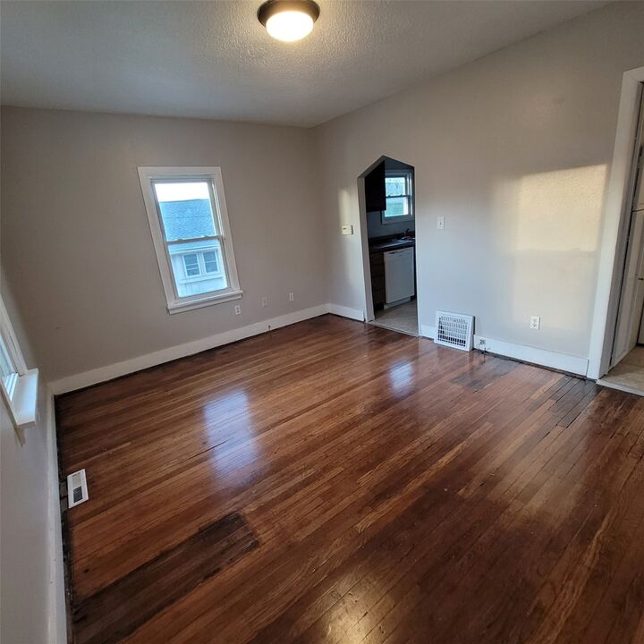 Property Photo:  3829 1st Street  IA 50313 