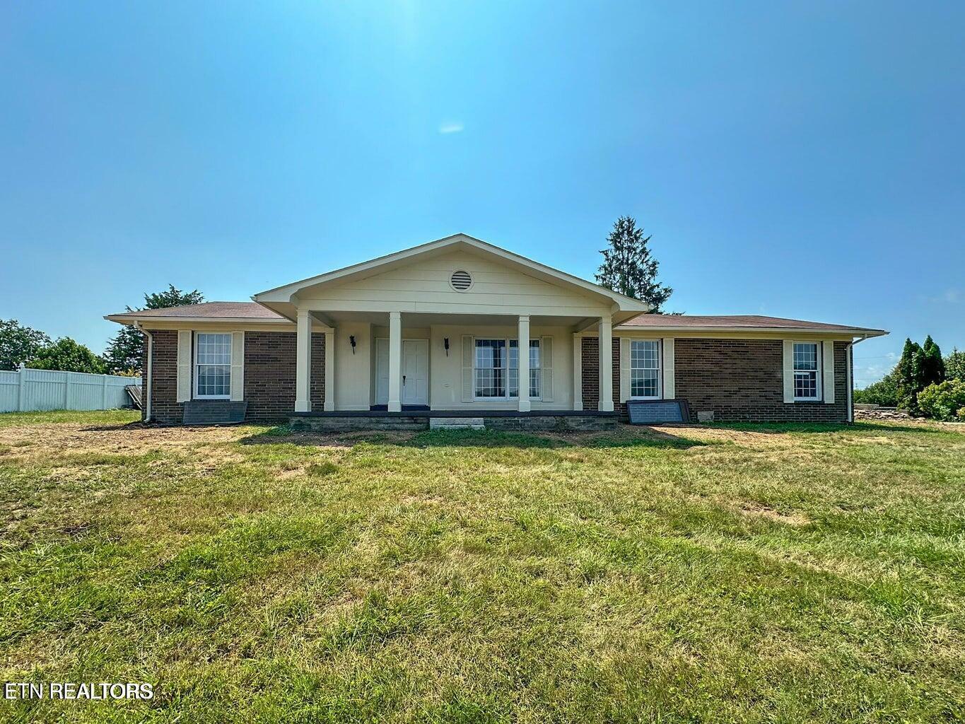 Property Photo:  262 Oxford Circle  TN 37752 