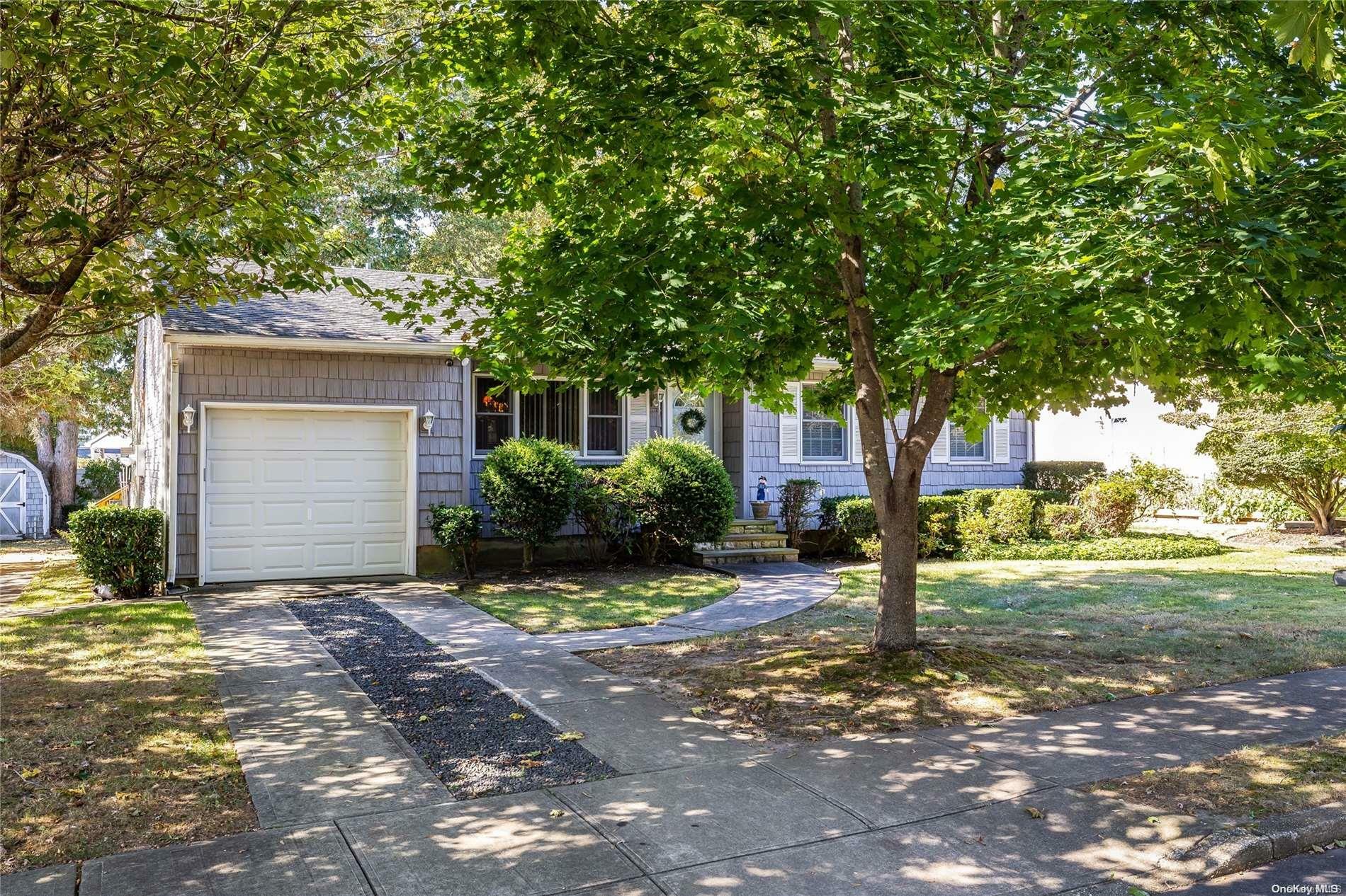 Property Photo:  628 Bohemia Parkway  NY 11782 