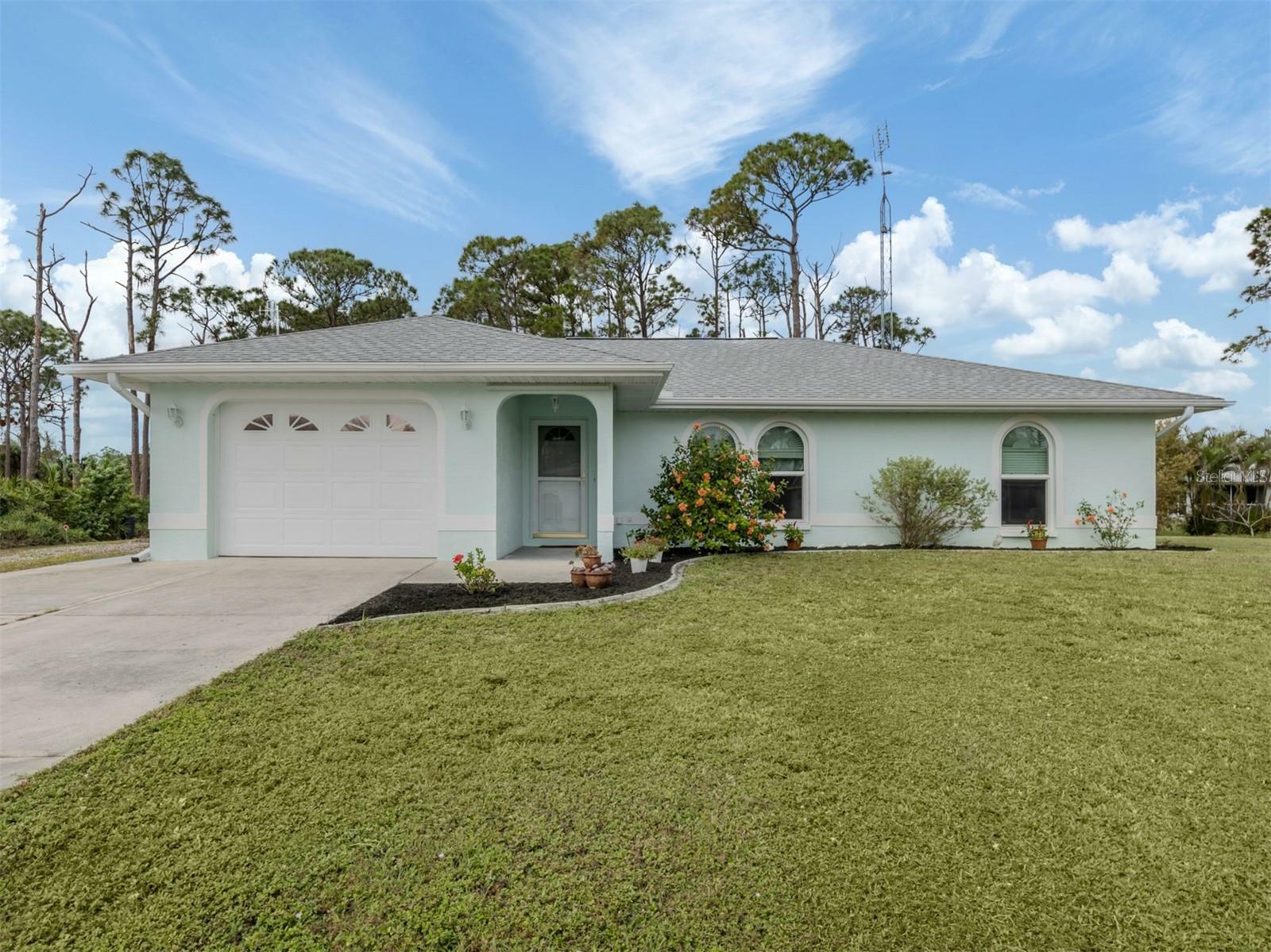 Property Photo:  1063 General Street  FL 33953 