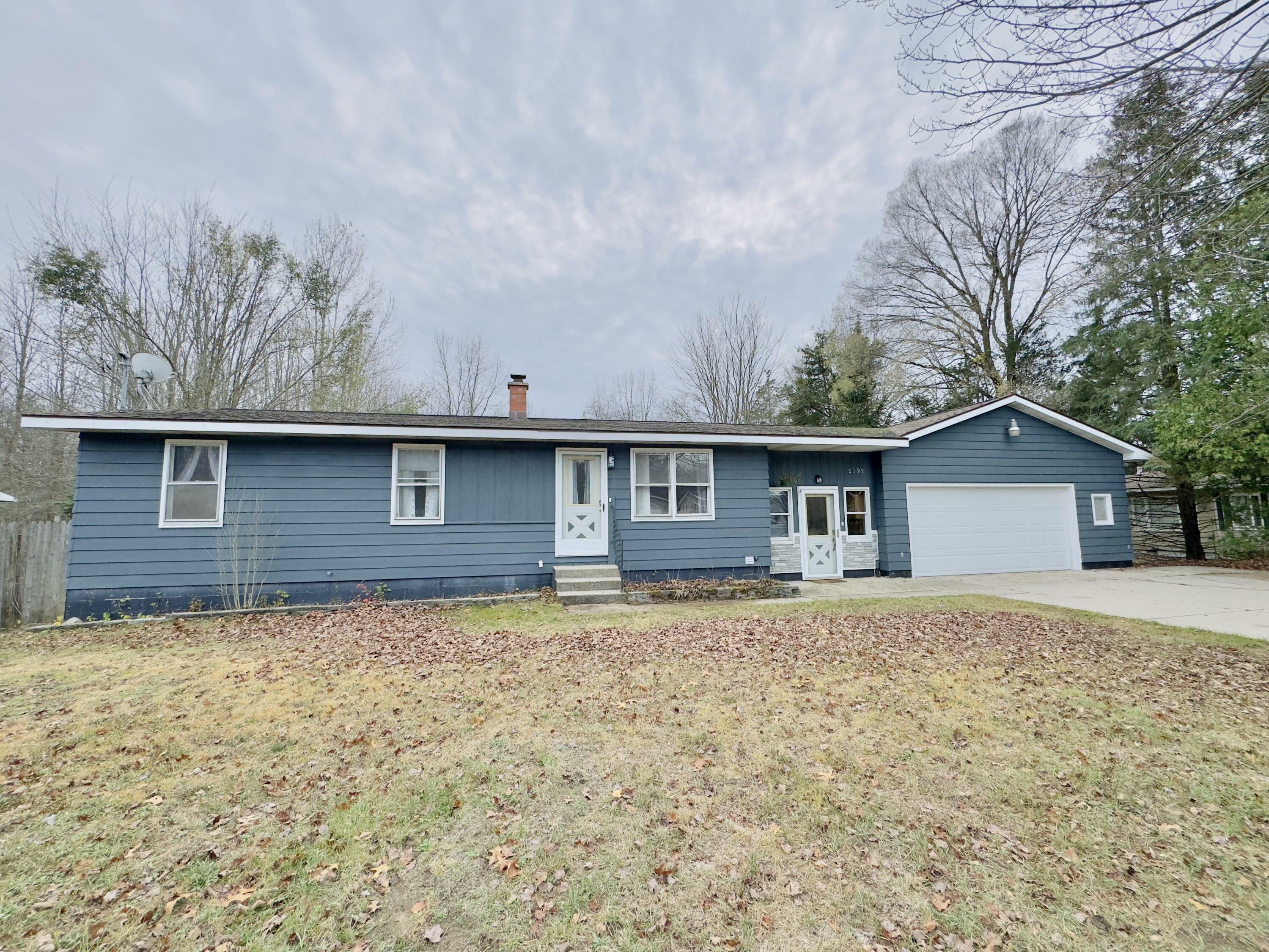 1795 E Pontaluna Road  Spring Lake MI 49456 photo