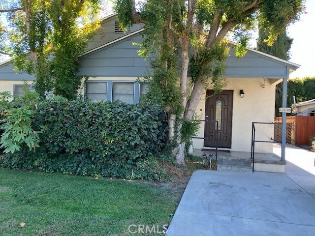 Property Photo:  12630 Martha Street  CA 91607 