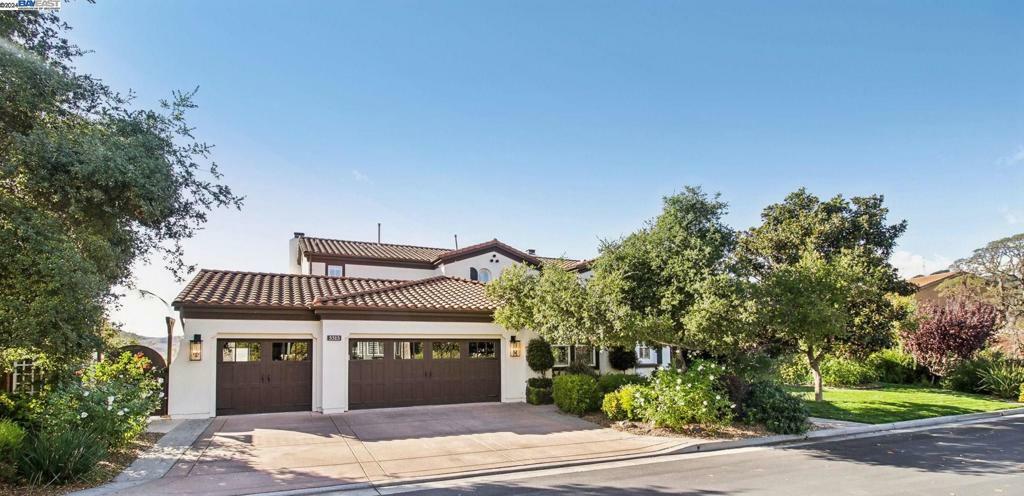 Property Photo:  5315 Donald Ridge Ct  CA 94534 