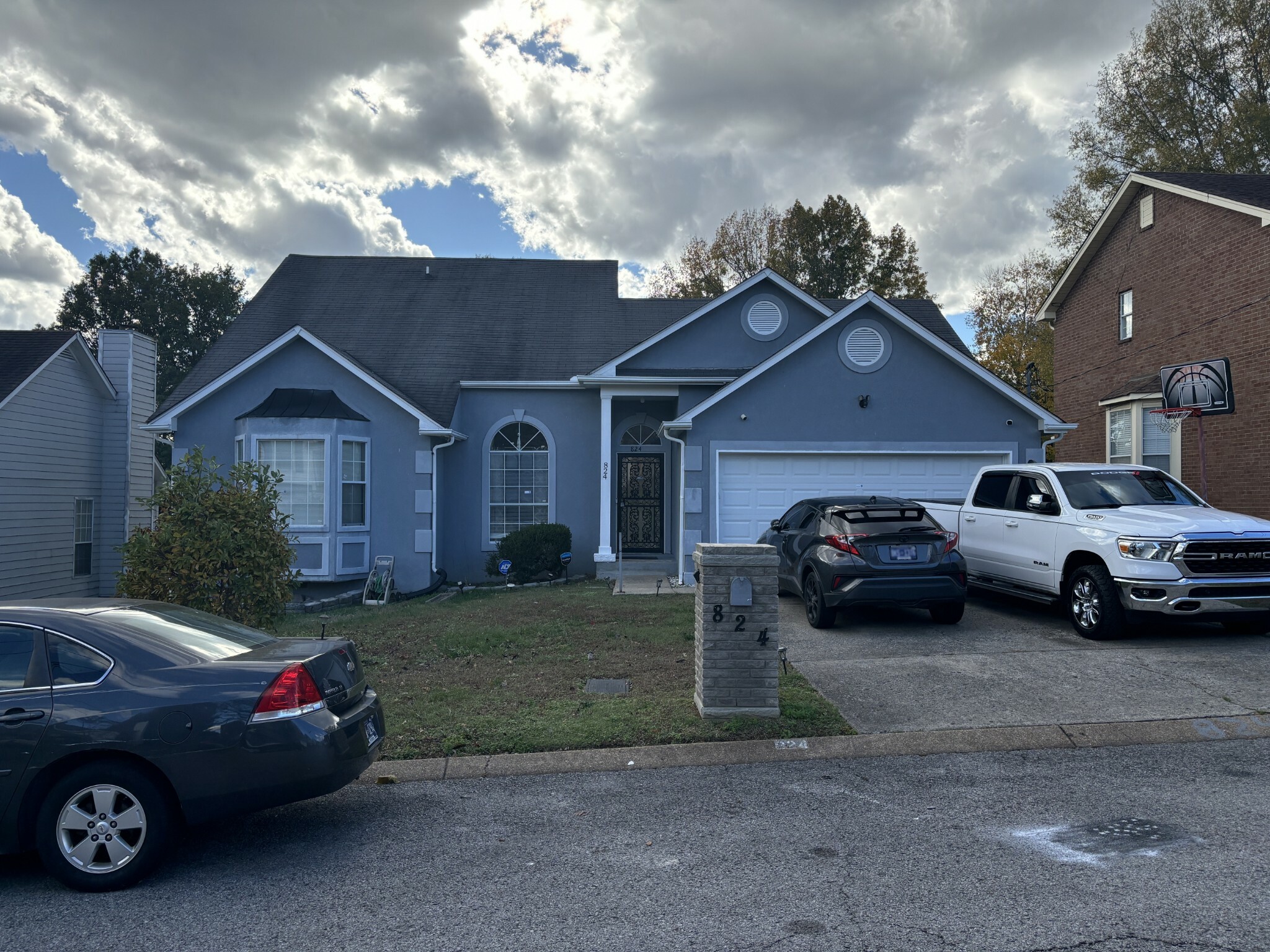 Property Photo:  824 Rocky Mountain Pkwy  TN 37013 