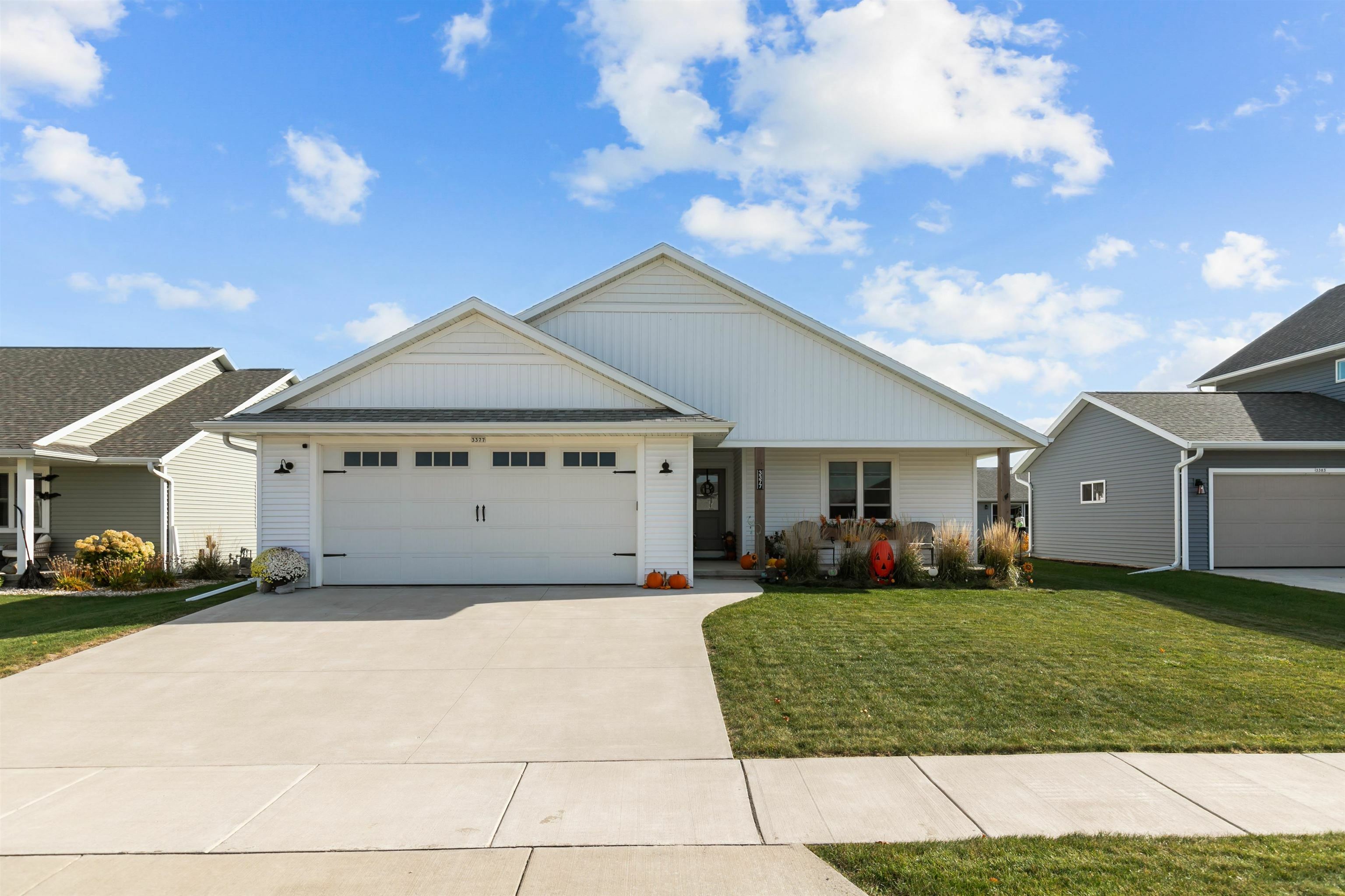 Property Photo:  3377 Wyatt Way  WI 54904-5004 