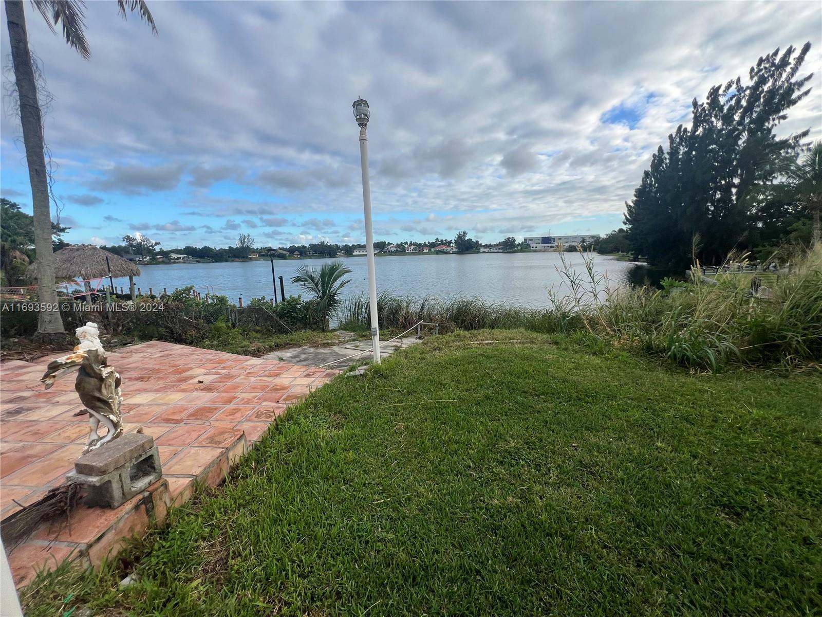 Property Photo:  4399 SW 89th Ave  FL 33165 