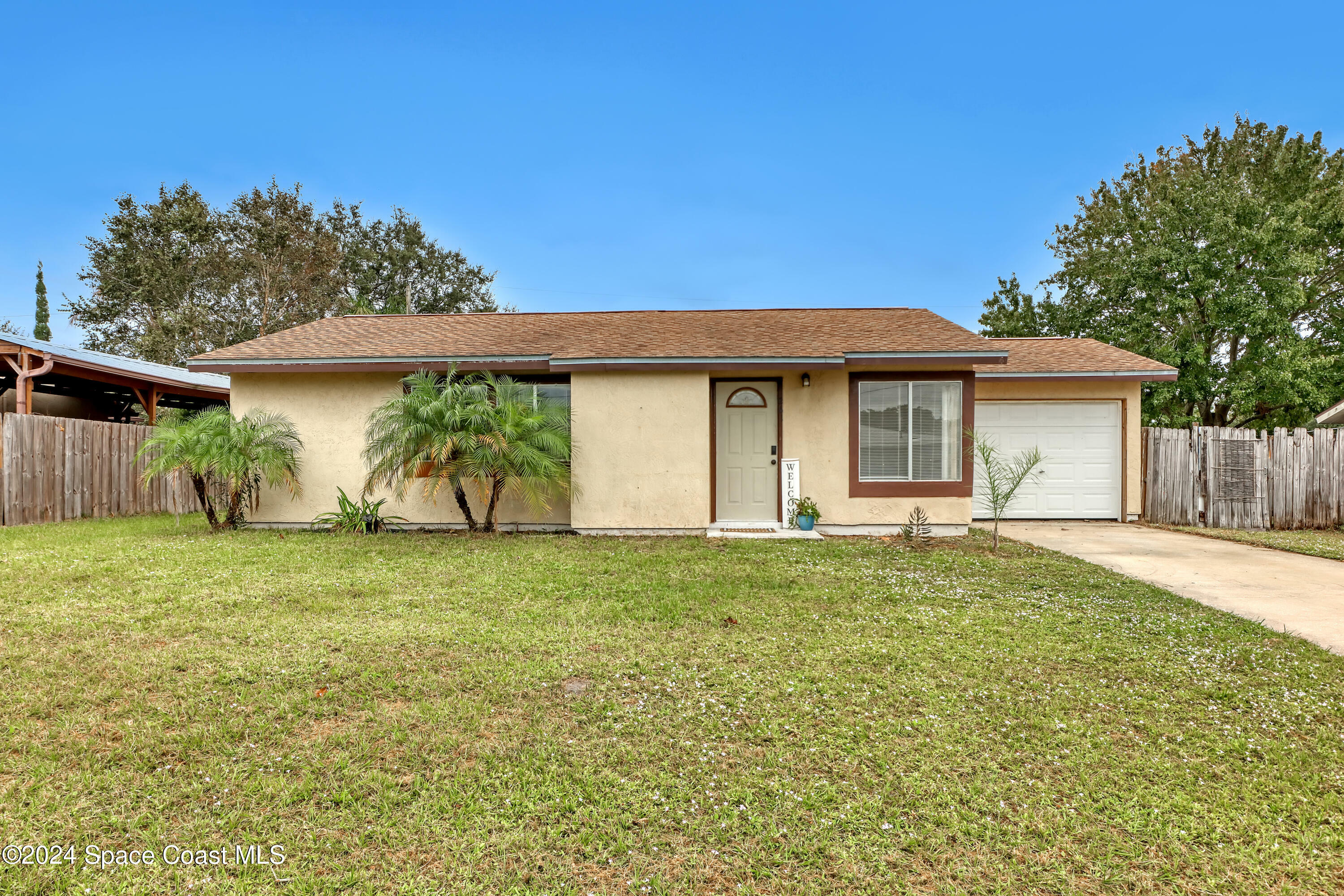 Property Photo:  261 Chase Road  FL 32927 