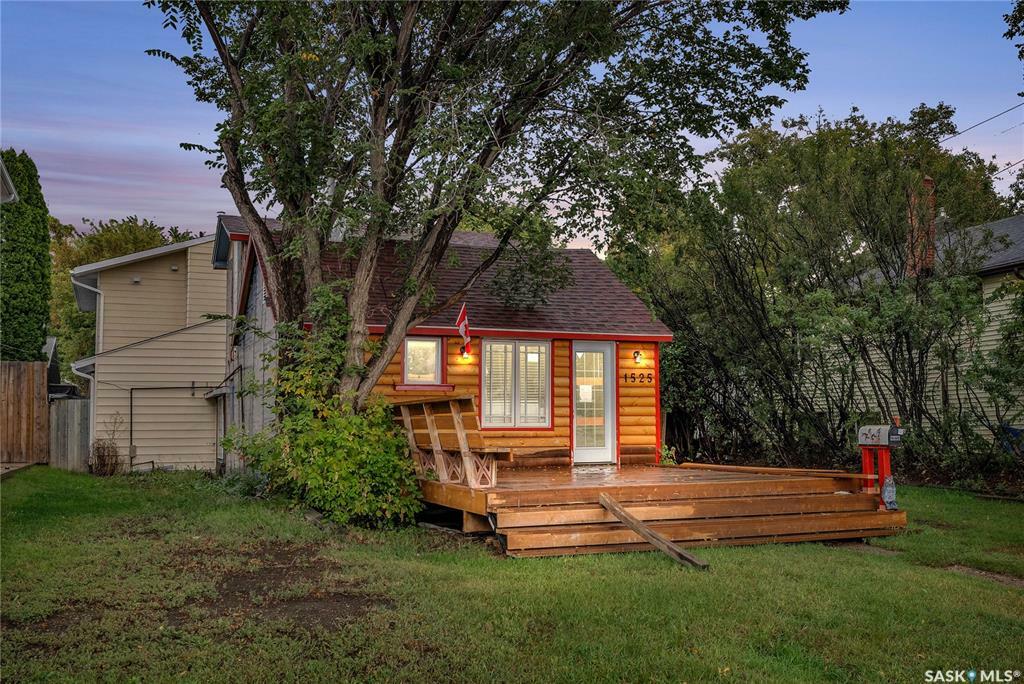 Property Photo:  1525 Kilburn Avenue  SK S7M 0K1 