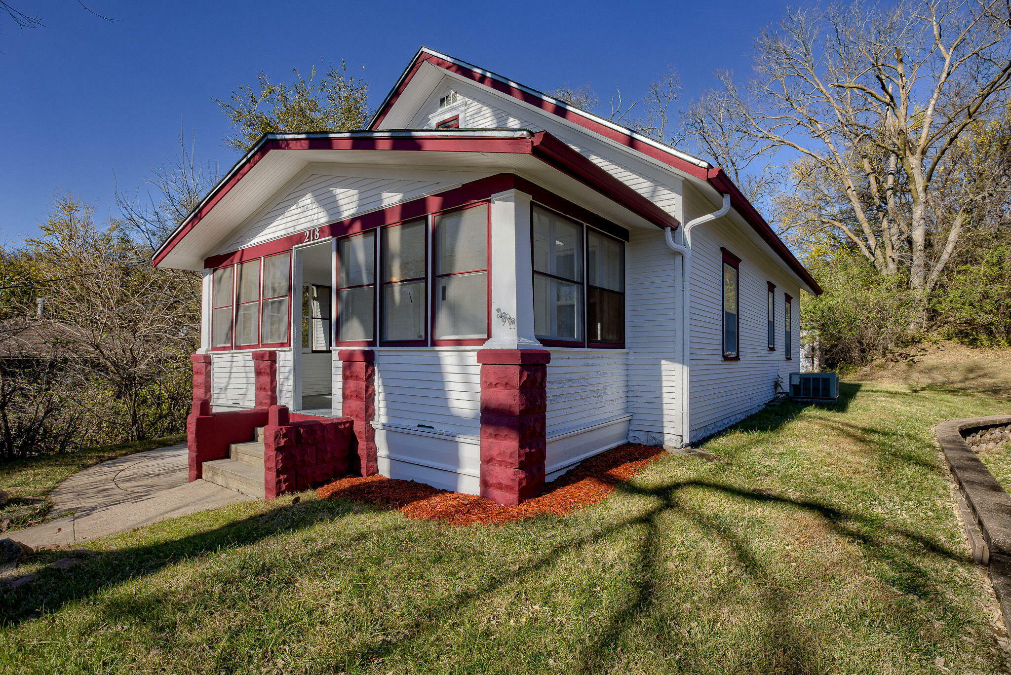 Property Photo:  218 Fleming  Avenue  IA 51503 